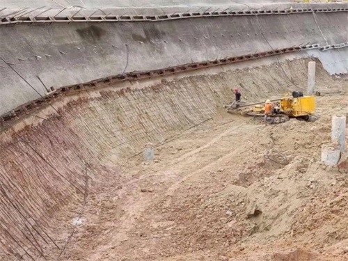 龙子湖基坑边坡加固